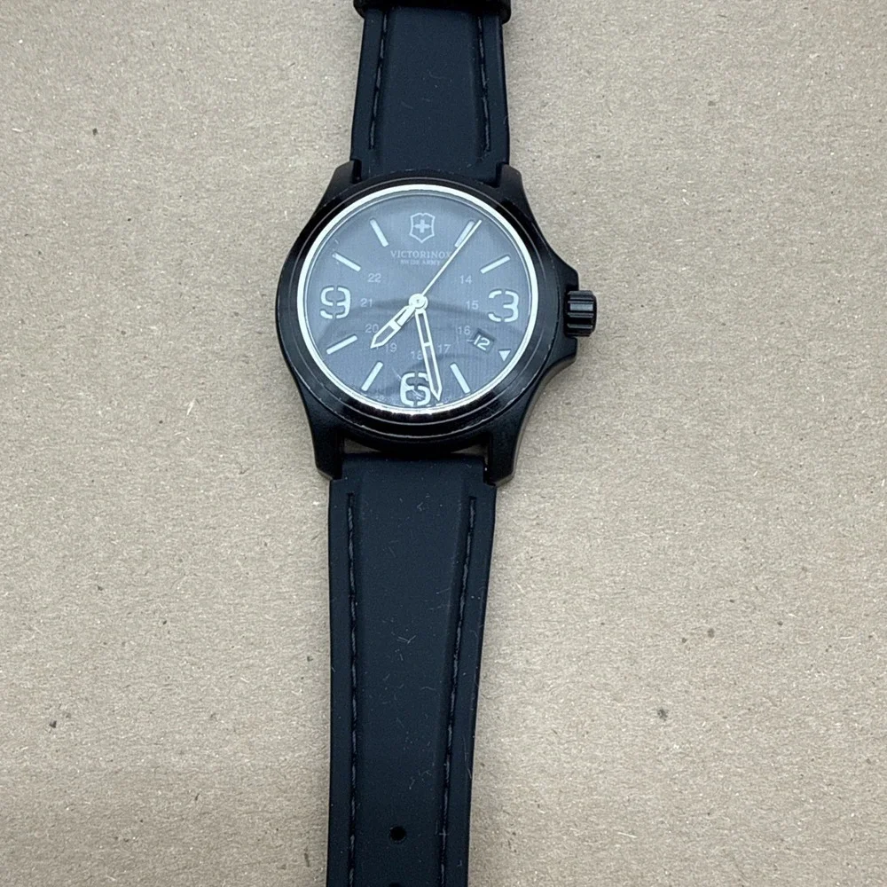 Victorinox original swiss